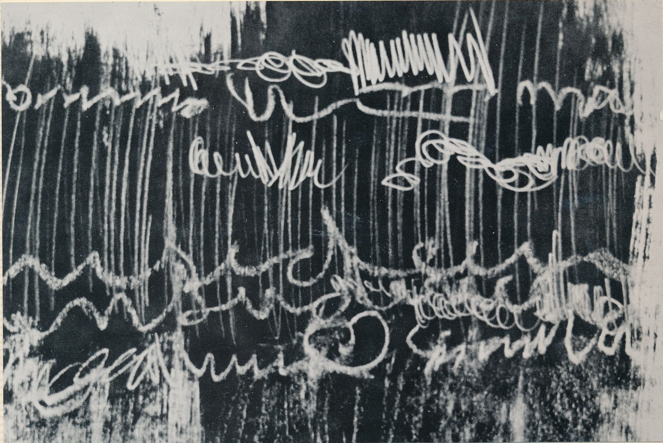 Carton d’invitation de l’exposition Louise Robert. ‘’écritures’’, Galerie Curzi, Montréal, 1975. Recto.