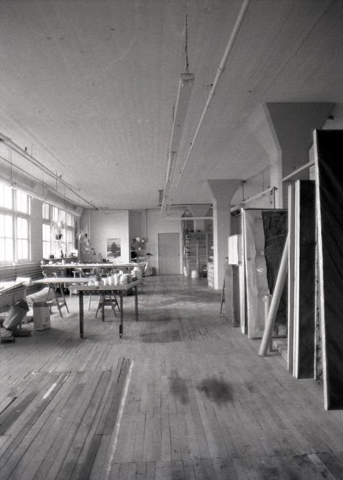 Atelier : déménage au 4060, boulevard Saint-Laurent, espace 607, Montréal (1982-1989).