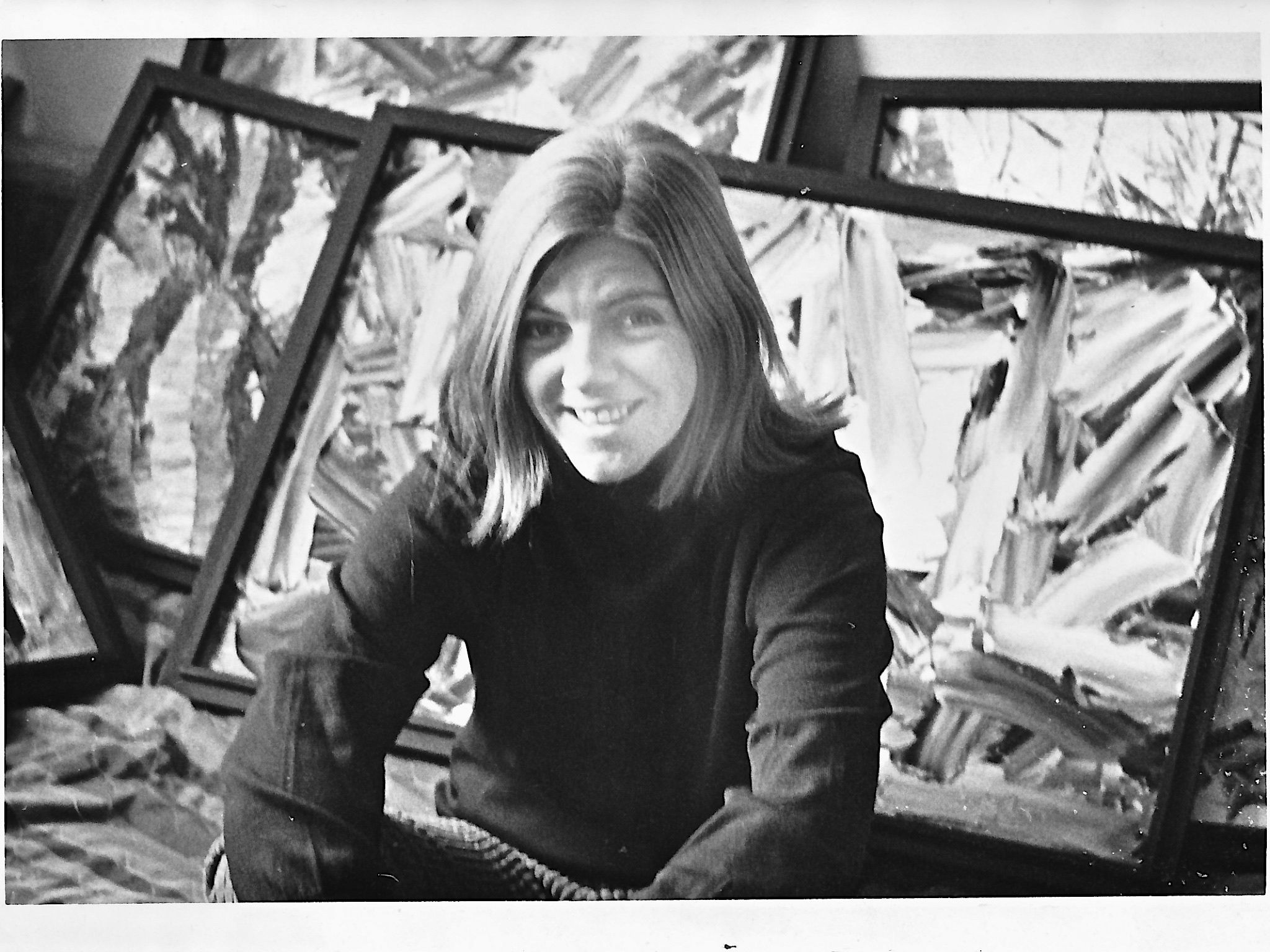 Louise Robert à sa résidence de Longueuil. Photo : Jocelyne Lemieux, novembre 1969.